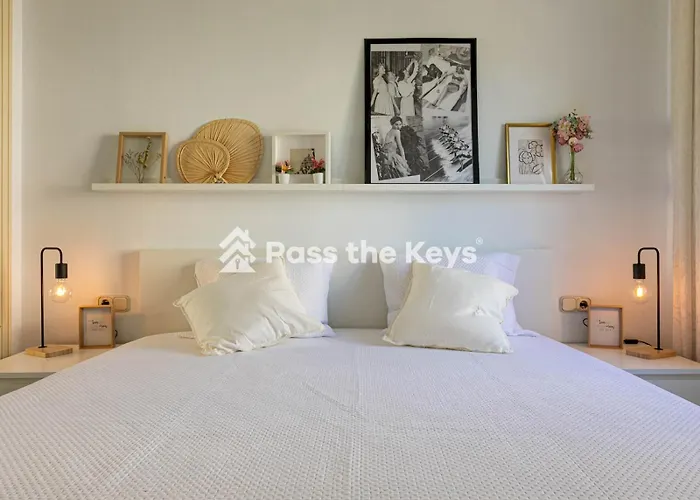 On The Golden Mile Perfect For Families Pass The Keys Apartment Marbella