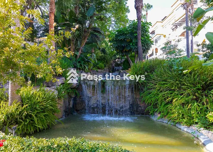 On The Golden Mile Perfect For Families Pass The Keys * Marbella