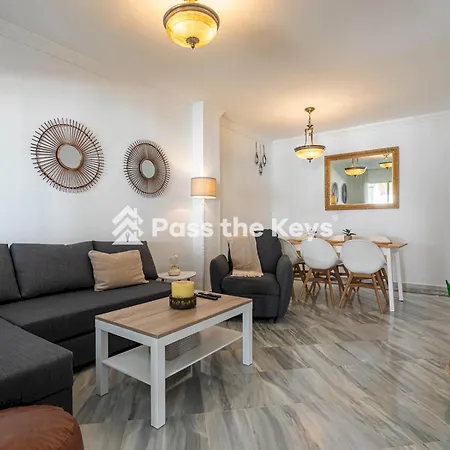 On The Golden Mile Perfect For Families Pass The Keys Apartamento Marbella