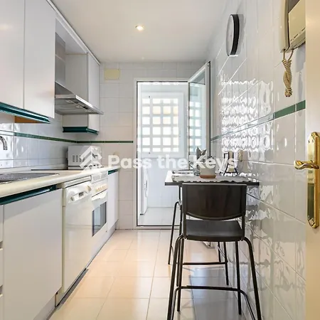On The Golden Mile Perfect For Families Pass The Keys *