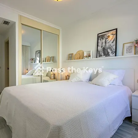 Apartamento On The Golden Mile Perfect For Families Pass The Keys