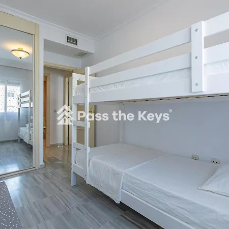 On The Golden Mile Perfect For Families Pass The Keys Apartamento Marbella
